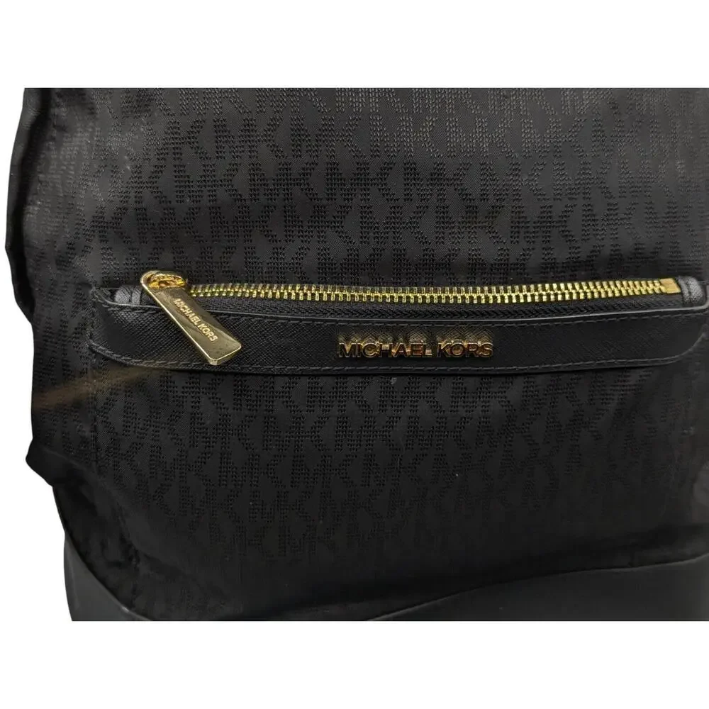 Michael Kors minor cosmetic